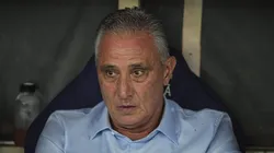 Tite, treinador do Flamengo em partida no Brasileirão - Foto: Thiago Ribeiro/AGIF