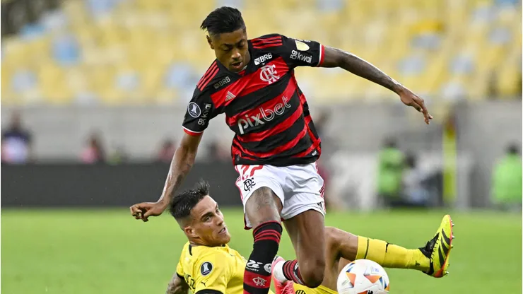 Estadio Maracana RIO DE JANEIRO, BRAZIL - SEPTEMBER 19: Bruno Henrique of Flamengo runs with the ball during the Copa Conmebol Libertadores 2024 Quarter-Final Leg 1 match between Flamengo and Penarol at Estadio Maracana on September 19, 2024 in Rio de Janeiro, Brazil. Photo by Andrà Ricardo/SPP Andrà Ricardo/SPP PUBLICATIONxNOTxINxBRAxMEX Copyright: xAndrà xRicardo/SPPx spp-en-AnRi-RC4_ARC_Flamengo_Pearol_19Sep2024_BR029