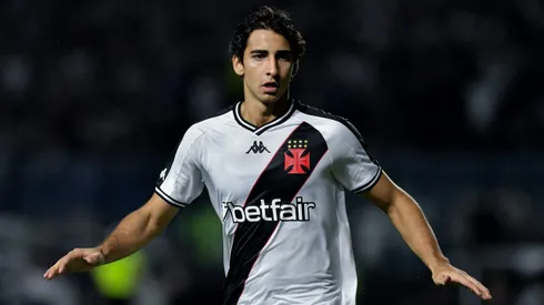 O que acontece com JP? Volante subiu do Vasco e a verdade foi esclarecida