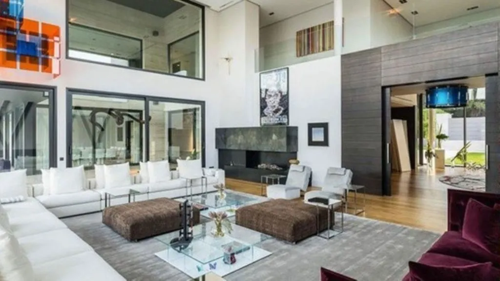 (Inmobiliaria Promora)