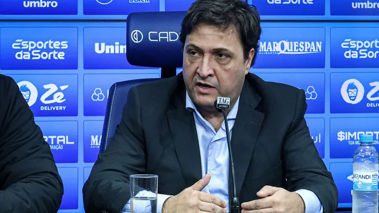 Caso Carlinhos gera incômodo do Grêmio que pede posicionamento do Flamengo