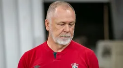 Mano Menezes apontou culpado por eliminação da equipe