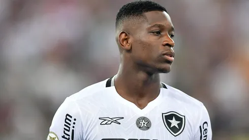 Luiz Henrique precisou ser substituído após mal-estar em campo