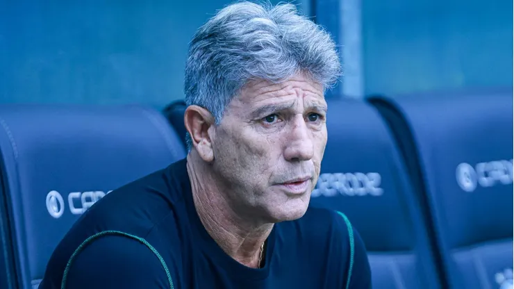 RS - PORTO ALEGRE - 10/02/2024 - GAUCHO 2024, GREMIO X SAO LUIZ-RS - Renato Portaluppi tecnico do Gremio durante partida contra o Sao Luiz-RS no estadio Arena do Gremio pelo campeonato Gaucho 2024. Foto: Maxi Franzoi/AGIF