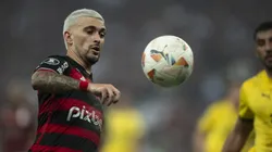 Meio-campista uruguaio deve começar entre reservas. Jorge Rodrigues/AGIF.