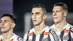 João Schmidt (ao meio) é um dos destaques do Peixe em 2024 - Foto: Raul Baretta/Santos FC