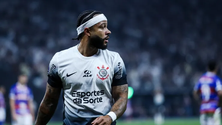 Memphis Depay é elogiado por Ramón Díaz, técnico do Corinthians