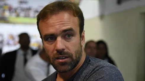 Novo técnico do Cruzeiro virou assunto de Roger Flores.