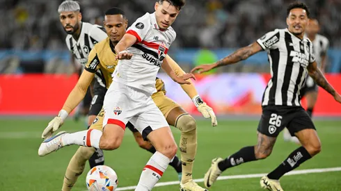 SPP Sport Press Photo. / Alamy Stock Photo | São Paulo e Botafogo disputam vaga nas semifinais da Copa Libertadores