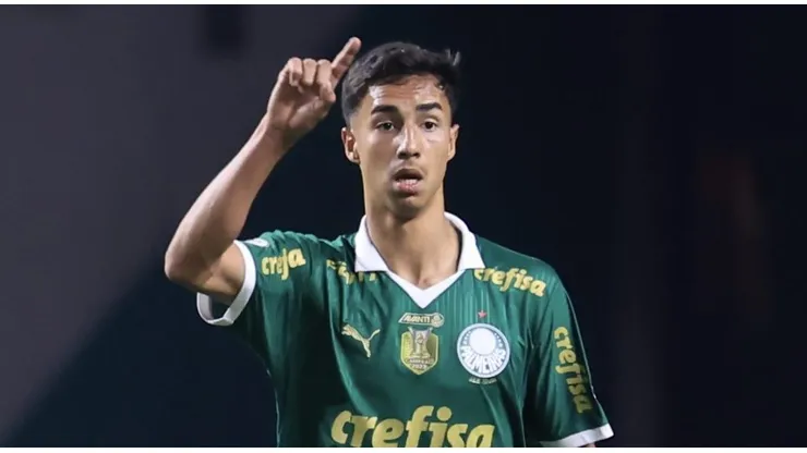 Vitor Reis chama atenção do mercado europeu