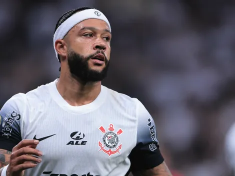 Memphis Depay é elogiado por comportamento nos bastidores do Corinthians