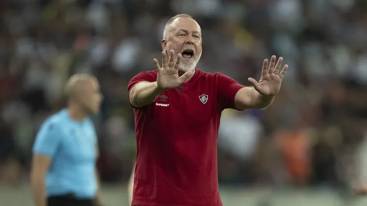 Treinador deve utilizar Thiago Silva. Jorge Rodrigues/AGIF.