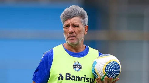 Renato Gaúcho em treino no CT Luiz Carvalho - FOTO: LUCAS UEBEL/GREMIO FBPA