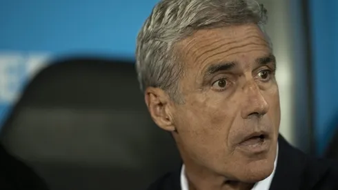 Flamengo nega acordo com Luís Castro