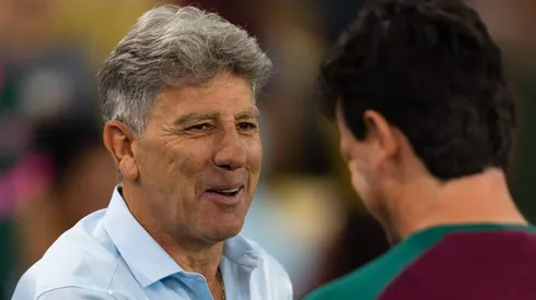 Renato Gaúcho, técnico do Imortal, cumprimenta Fernando Diniz.