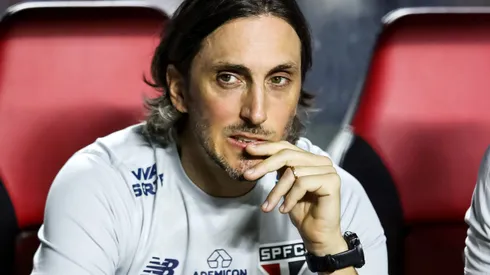 Zubeldía acaba de cortar meio-campista que não jogará mais no São Paulo