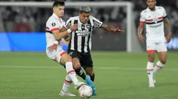 Botafogo e São Paulo no primeiro jogo das quartas de final no estádio Nilton Santos.