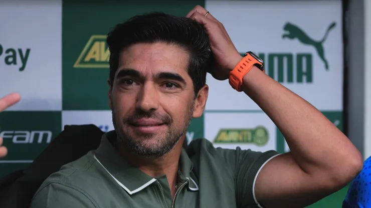 Abel Ferreira é denunciado pelo STJD
