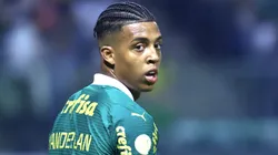 Palmeiras decide manter Vanderlan por mais tempo.