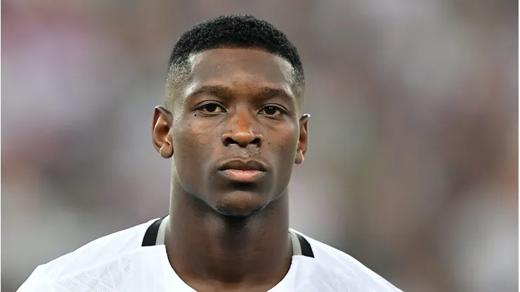 RJ - RIO DE JANEIRO - 21/09/2024 - BRASILEIRO A 2024, FLUMINENSE X BOTAFOGO - Luiz Henrique jogador do Botafogo durante partida contra o Fluminense no estadio Maracana pelo campeonato Brasileiro A 2024.