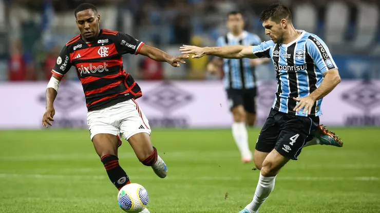 Grêmio e Flamengo se enfrentam no Brasileiro na Arena.