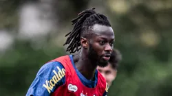 Yusupha Njie não é aproveitado por Carille no Santos. Foto: Raul Baretta/ Santos FC