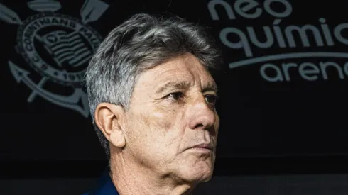 Renato Gaúcho antes do jogo contra o Corinthians.