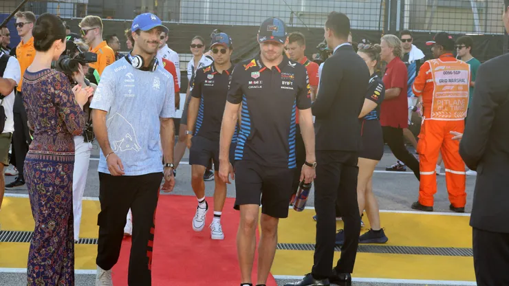 Ricciardo e Verstappen em Marina Bay, Singapura