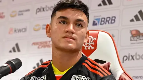 Carlos Alcaraz em sua apresentação no Flamengo. Foto: Marcelo Cortes/CRF