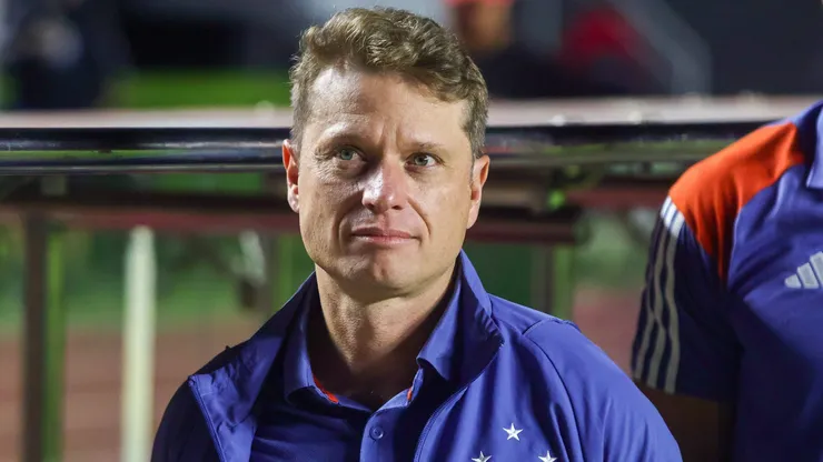 Fernando Seabra, técnico do Cruzeiro.