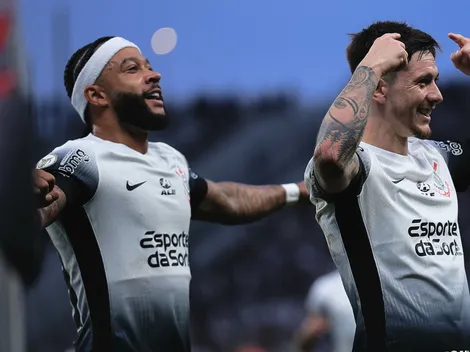 Corinthians bate Atlético-GO por 3 a 0 com estreia de Memphis Depay pelo Brasileirão