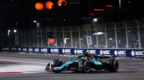 Hmailton durante classificatória em Marina Bay, Singapura