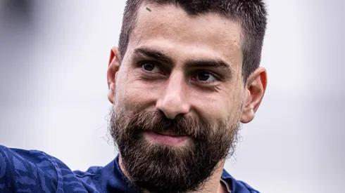 Torcida do Santos tem muito carinho por Luan Peres - Foto: Raul Baretta/Santos FC.