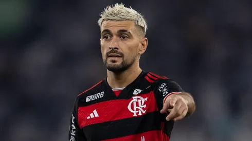 Elenco do Flamengo ficou incomodado com provocação dos jogadores do Peñarol