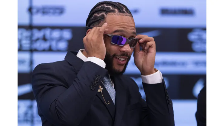 Memphis Depay se prepara para estreia com a camisa do Corinthians (Foto: Ettore Chiereguini/AGIF)