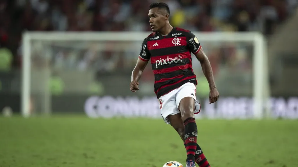 Alex Sandro jogador do Flamengo