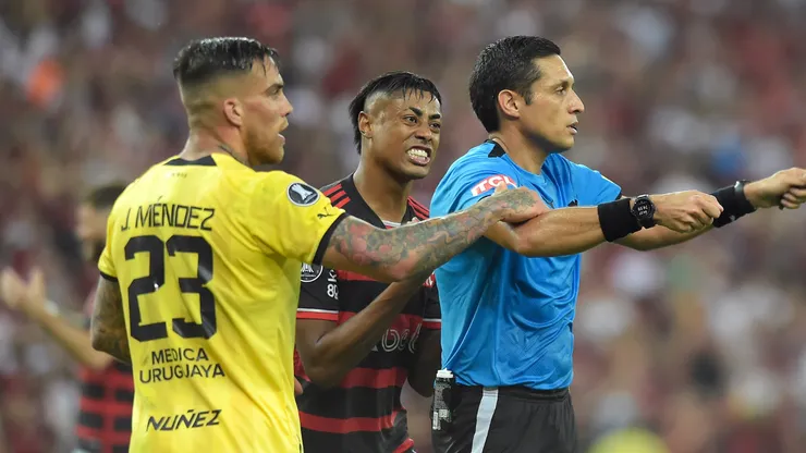 Flamengo x Peñarol em 2024. Foto: Dhavid Normando/Getty Images