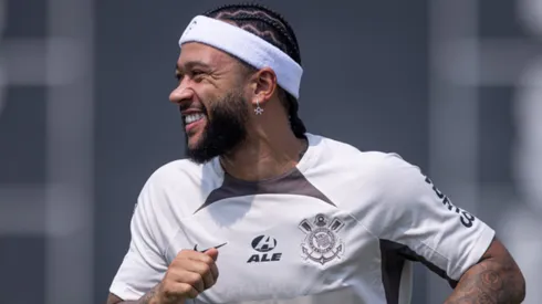 Estreia de Memphis Depay no Corinthians: Raniele de fora - Foto: Agência Corinthians