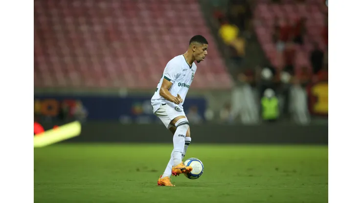 Goiás e Mirassol duelam pela 28ª rodada.