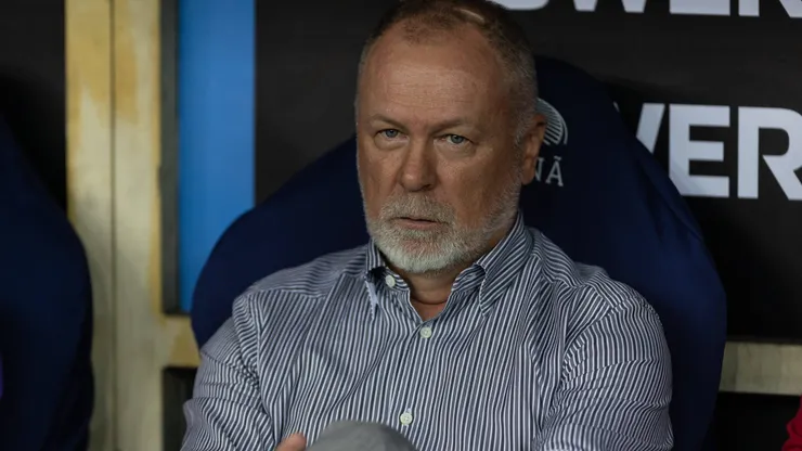 Mano Menezes avaliou o desempenho do Fluminense após vitória