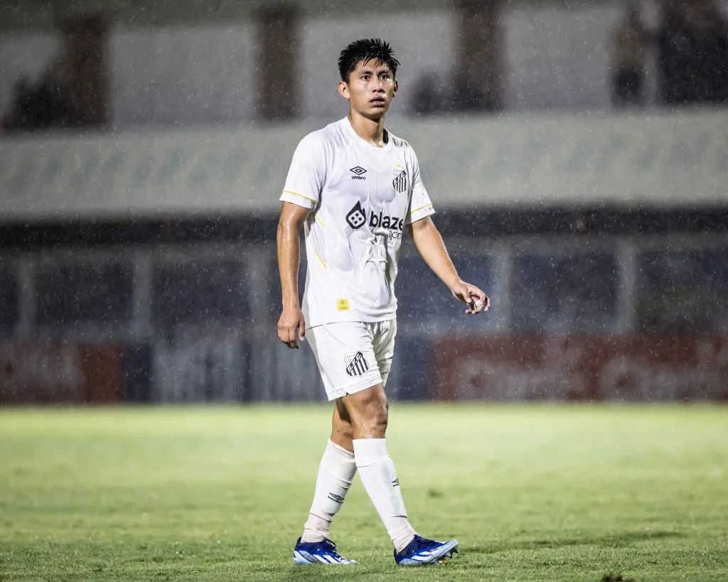 Miguelito não tem tido moral com Carille mesmo após boas atuações pela Bolívia – Foto: Abner Dourado/AGIF