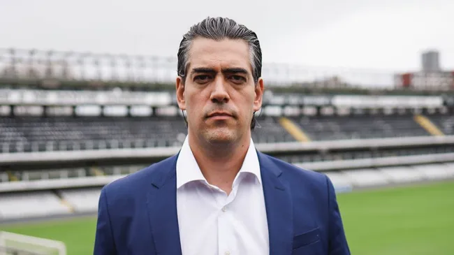 Contratação de Paulo Bracks pode deixar o Santos sem grandes oportunidades