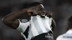 RJ - RIO DE JANEIRO - 18/09/2024 - COPA LIBERTADORES 2024, BOTAFOGO X SAO PAULO - Luiz Henrique jogador do Botafogo lamenta durante partida contra o Sao Paulo no estadio Engenhao pelo campeonato Copa Libertadores 2024. Foto: Jorge Rodrigues/AGIF