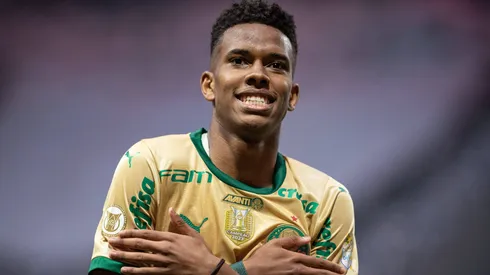 Estêvão amargou lesão muscular na coxa e pode desfalcar Palmeiras contra Vasco