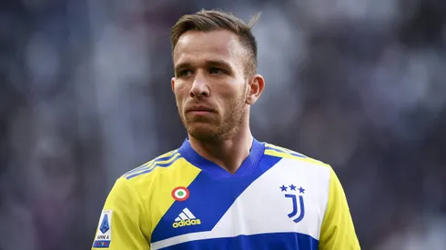 Grêmio tem interesse no retorno de Arthur - Foto: Nicolo Campo/IMAGO.