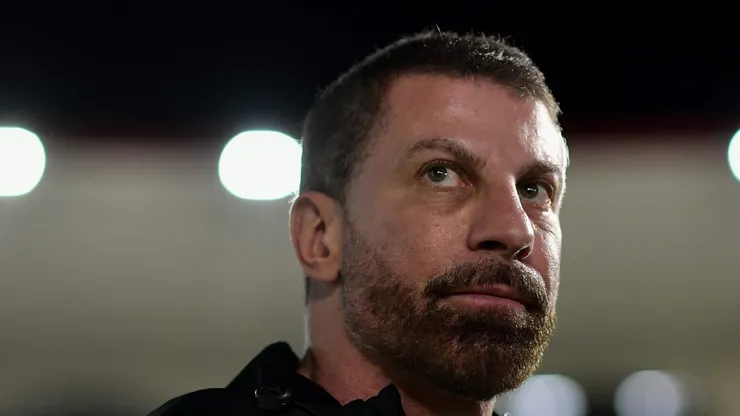 Pedrinho, presidente do Cruz-Maltino, durante jogo em São Januário.