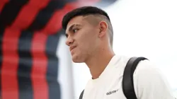 Carlos Alcaraz, meia argentino do Flamengo - Foto: Marcelo Cortes / Flamengo