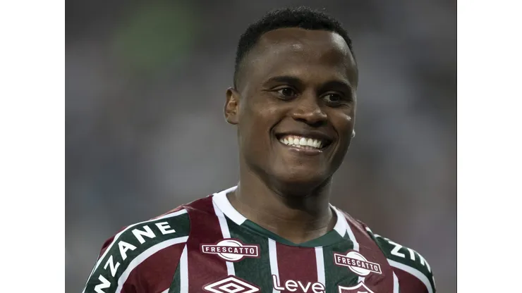 Jhon Arias é cobiçado e Flu liga alerta