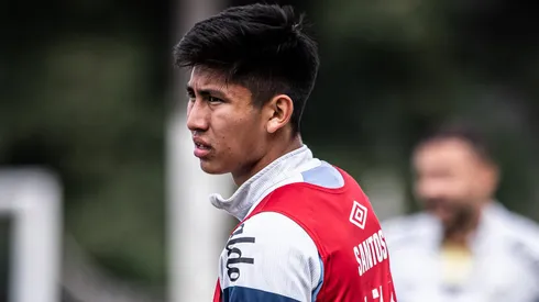 Miguelito treinou com o elenco titular nesta 3ª, mas não viajará a Ribeirão - Foto: Raul Baretta/Santos FC