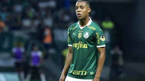 Vanderlan no Chelsea tem decisão no Palmeiras